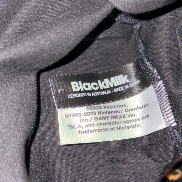 Blackmilk Pokemon Glow in the dark Black Tee with Ghostly Characters L - Picture 4 of 4